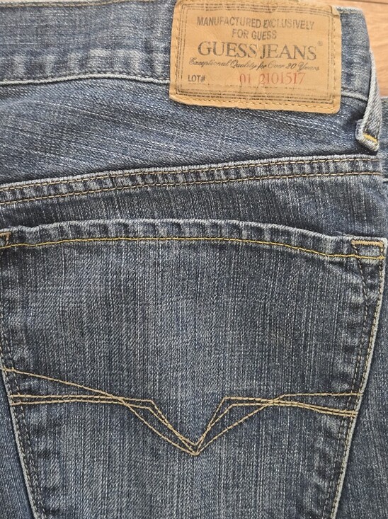 Guess Denim - GUESS Jeans 36x32 Cliff Boot Cut Washed Blue with Contrast Stitching